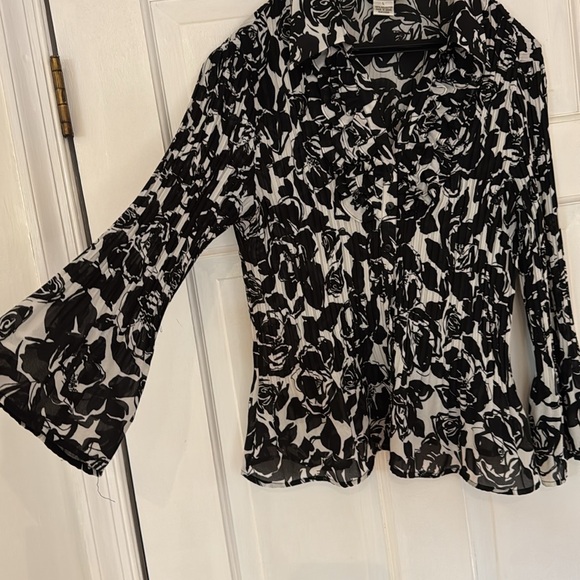 Blouse - Picture 2 of 4